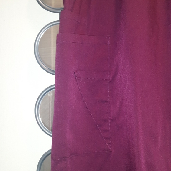 🌺EPIC SCRUB Pants - Picture 2 of 5